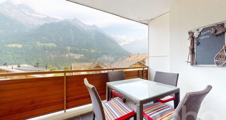 Appartement entièrement rénové plein centre Champéry, vue panoramique image 10