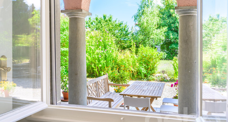 Prestige et rareté à Lausanne ? appartement de caractère avec jardin image 4