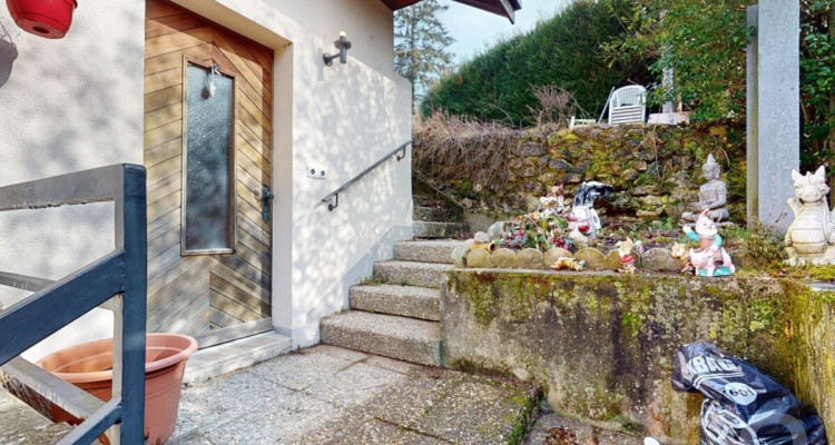 Immeuble locatif en PPE à Ursins ! image 1