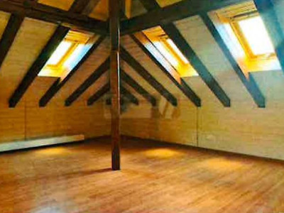 Appartement duplex 6p dans une jolie maison, 2200fr à Moudon image 4