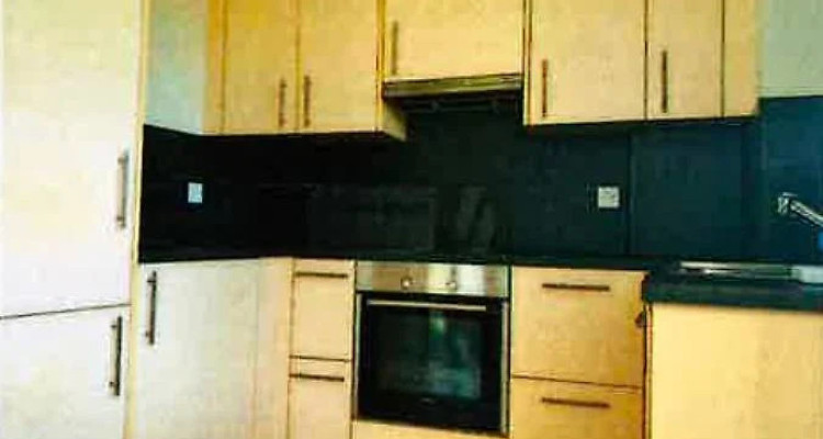 Appartement duplex 6p dans une jolie maison, 2200fr à Moudon image 3