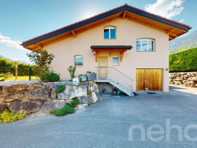 Spacieuse maison familiale avec jardin à Vétroz image 1