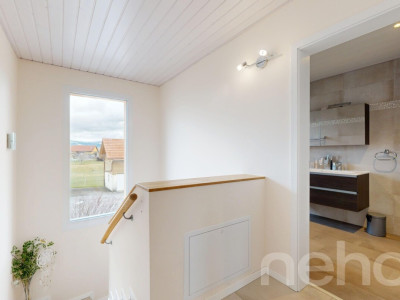 Maison lumineuse de 4 chambres avec jardin et garage fermé image 8