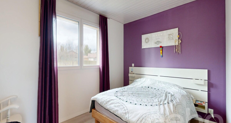 Maison lumineuse de 4 chambres avec jardin et garage fermé image 9