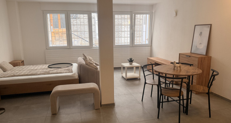 Appartement meublé 1.5 pièce lumineux – Centre Montreux – Location flexible – CH image 1