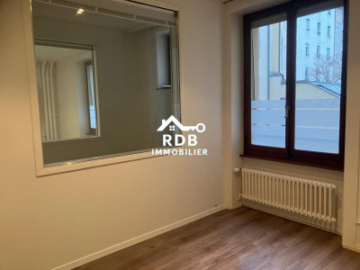 À louer – Bureau de 3 pièces de 70 m² – Genève centre image 6