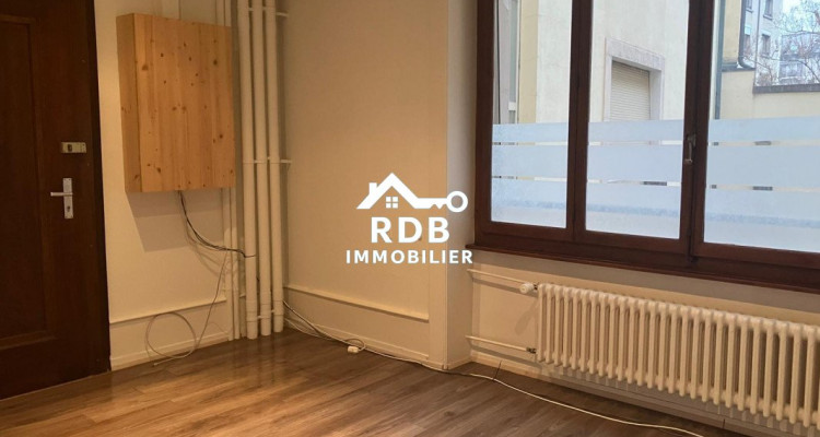 À louer – Bureau de 3 pièces de 70 m² – Genève centre image 11