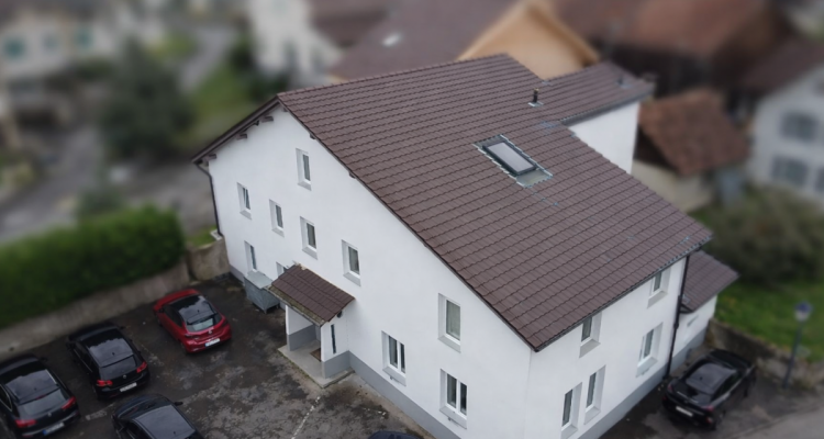 Surface commerciale / bureaux 115 m² image 2