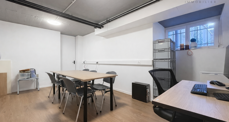 Surface commerciale / bureaux 115 m² image 10