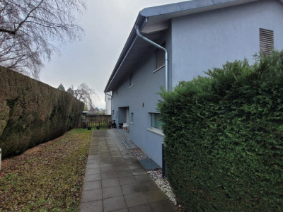 Maison moderne 6 pièces avec jardin  image 11