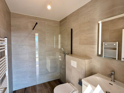 ATTIQUE NEUF DE 3.5 PCES, 112 M2 + TERRASSE PRIVÉE - SION  image 7