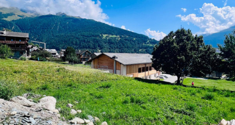 TERRAIN CONSTRUCTIBLE DE 533 M2 ! MASE (MONT-NOBLE) image 1