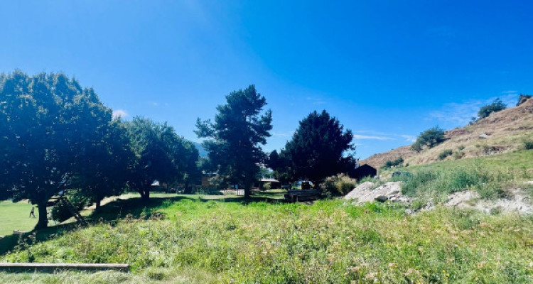 TERRAIN CONSTRUCTIBLE DE 533 M2 ! MASE (MONT-NOBLE) image 3