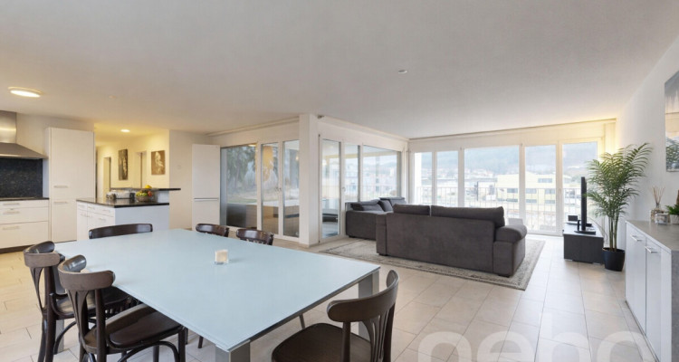 Grosszügige 5.5-Zimmer Wohnung mit grosser Loggia in Schlieren image 2