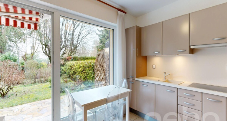 superbe duplex avec jardin privatif au c?ur dun quartier familial image 5