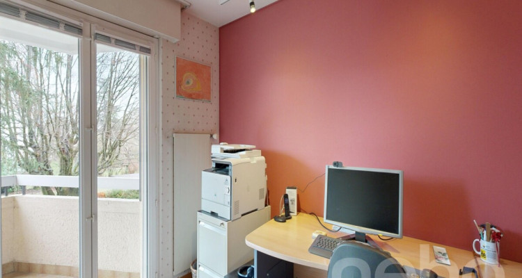 superbe duplex avec jardin privatif au c?ur dun quartier familial image 8