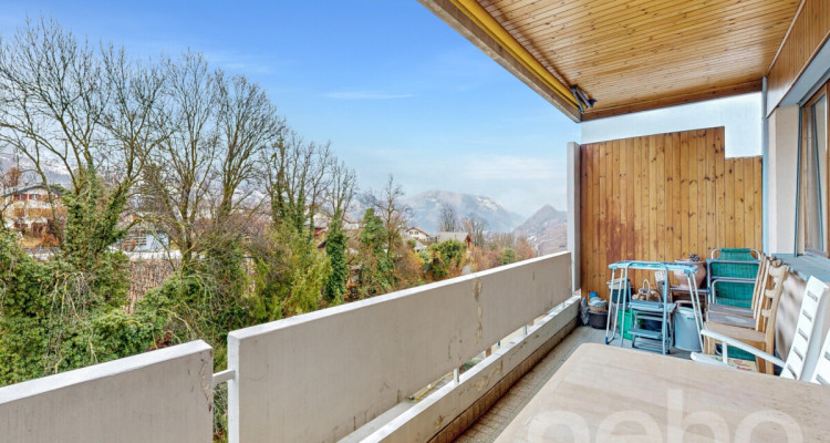 Appartement 4.5 pièces plein sud avec vue dominante et cadre verdoyant image 7