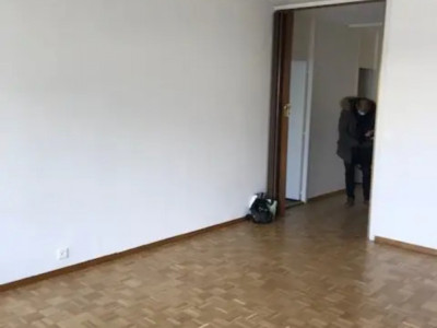 Appartement 4 pièces situé à Chêne-Bougeries image 2