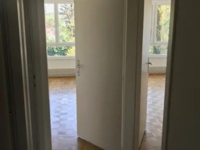 Appartement 4 pièces situé à Chêne-Bougeries image 6