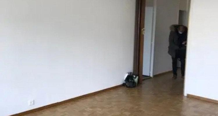 Appartement 4 pièces situé à Chêne-Bougeries image 2