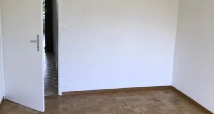 Appartement 4 pièces situé à Chêne-Bougeries image 3