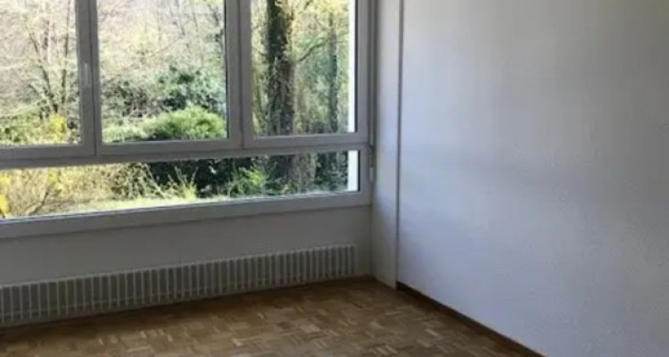 Appartement 4 pièces situé à Chêne-Bougeries image 4