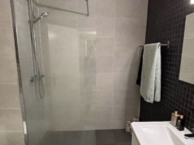 Appartement 1.5 pièces situé aux Eaux Vives image 4