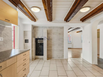 Grosses, kernsaniertes Haus - einmalige Preisleistung image 6