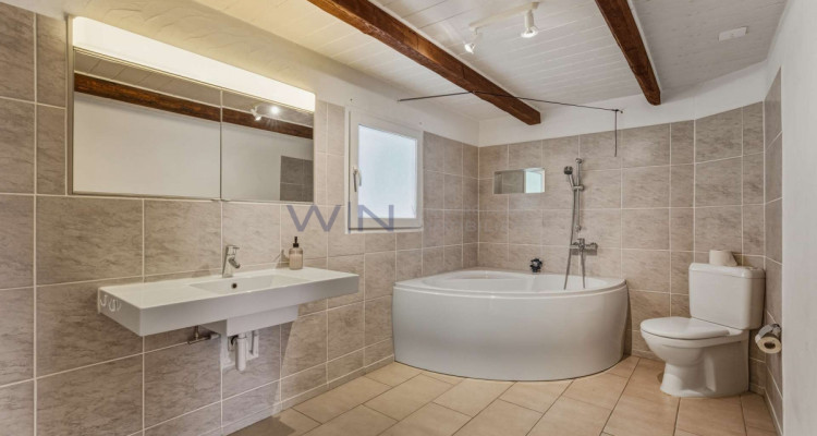 Grosses, kernsaniertes Haus - einmalige Preisleistung image 5