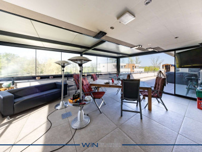 Stilvolles Penthouse mit offener Architektur und lichtdurchfluteten Räumen image 10