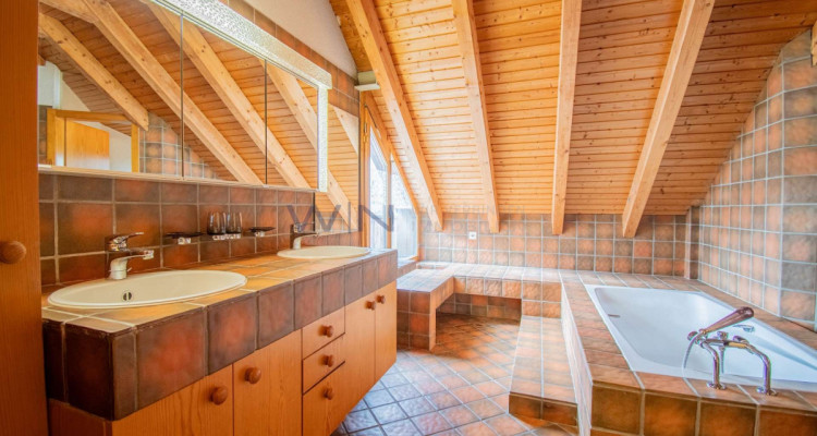 Privat Anwesen mit traumhafter Aussicht image 11