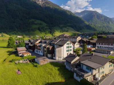 Rares und grosses Wohnhaus - mit Einliegerwohnung und Gewerberaum image 2