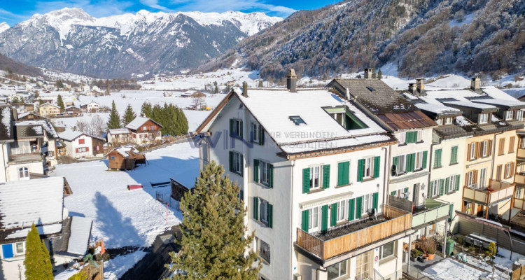 Rohdiamant mit Einliegerwohnung - dazu Atelier / Wohnung oder Werkstattgeschoss image 1