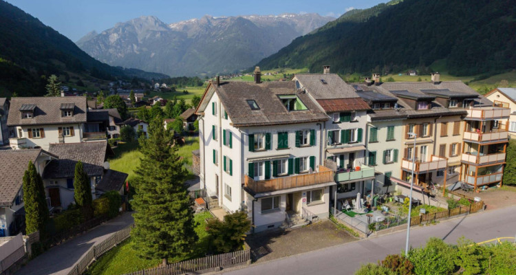 Rares und grosses Wohnhaus - mit Einliegerwohnung und Gewerberaum image 1