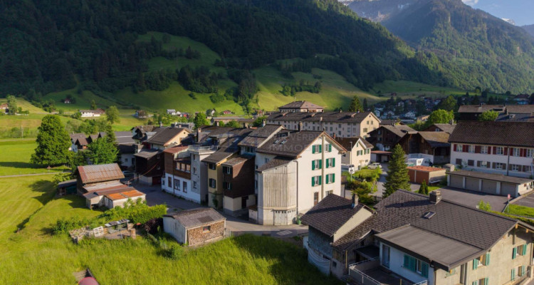 Rares und grosses Wohnhaus - mit Einliegerwohnung und Gewerberaum image 2