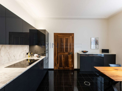 Belle Époque Grande Piece image 9