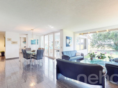 Wunderschönes EFH mit 250m2 Wohnfläche, Pool, Spa und Wintergarten image 4