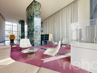 Moderne 2.5-Zimmer-Wohnung mit Skyline Flair image 2