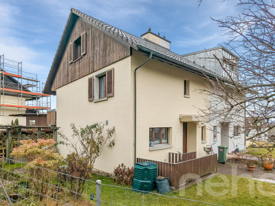 Modernisiertes DEFH mit PV-Anlage, Wärmepumpe und Pergola image 2