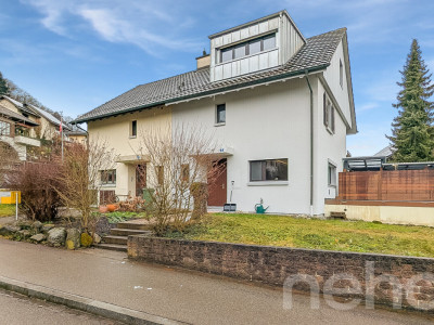 Modernisiertes DEFH mit PV-Anlage, Wärmepumpe und Pergola image 11