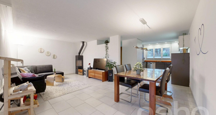 Modernisiertes DEFH mit PV-Anlage, Wärmepumpe und Pergola image 5