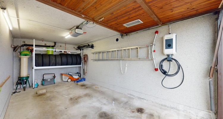 Modernisiertes DEFH mit PV-Anlage, Wärmepumpe und Pergola image 12