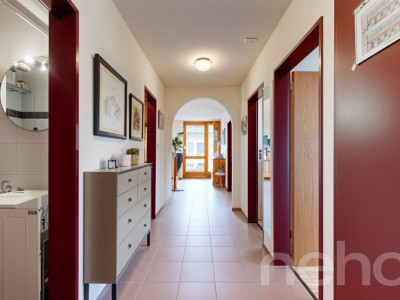 Helle 4.5-Zimmerwohnung mit Cheminée, Balkon, Grünblick. Nähe Thun. image 5