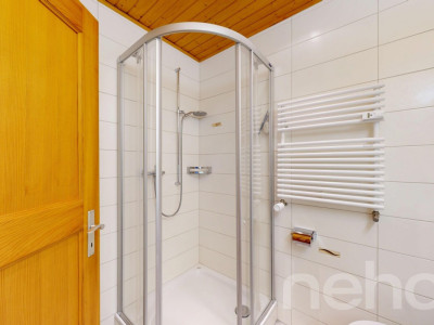 Dernier étage avec vue incroyable sur les montagnes - Crans Montana image 9