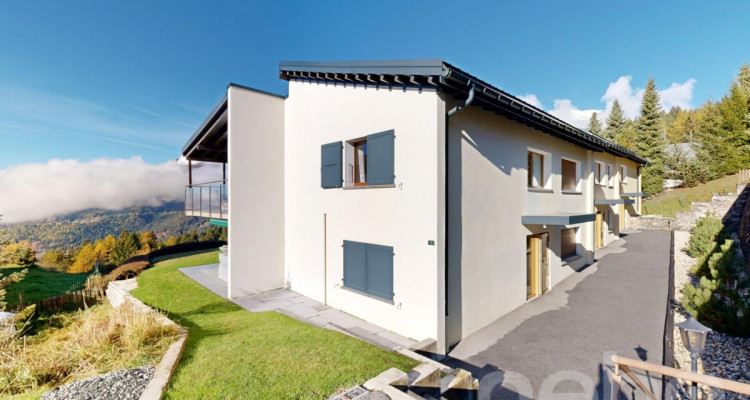 Dernier étage avec vue incroyable sur les montagnes - Crans Montana image 3