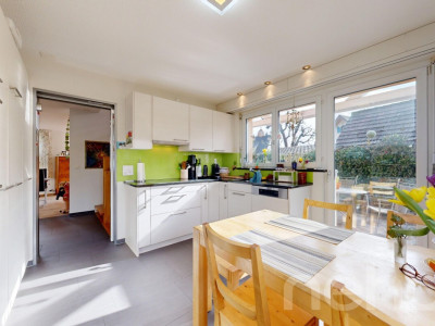 Modernes Einfamilienhaus mit Garten und viel Platz image 2