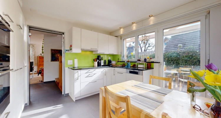 Modernes Einfamilienhaus mit Garten und viel Platz image 2