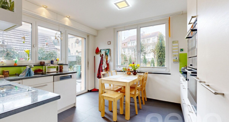 Modernes Einfamilienhaus mit Garten und viel Platz image 4