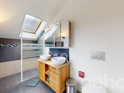 Exclusif : Villa de deux logements image 12