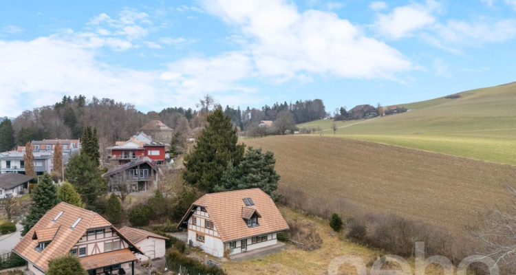 Charmantes Landhaus mit grossem Grundstück und Naturanschluss image 2